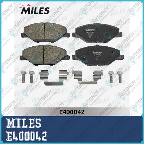 Колодки тормозные передние (без датчика) (Смесь Low-Metallic) (VW POLO (RUS) 11-/Skoda FABIA 11-) (Trw GDB2027) E400042