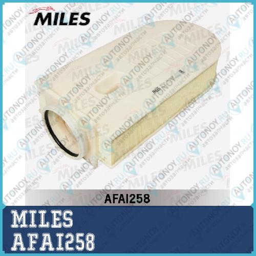 Фильтр воздушный Mercedes Benz W204/212/166/221 2.2D-5.0 (Filtron AK218/9 Mann C35005) AFAI258